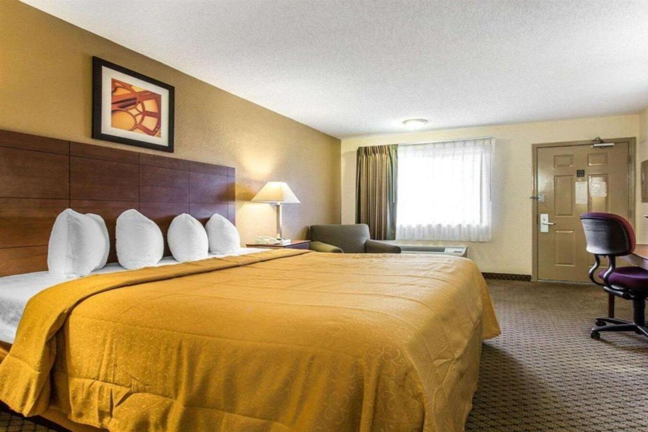 Quality Inn & Suites Morrow Atlanta South Buitenkant foto