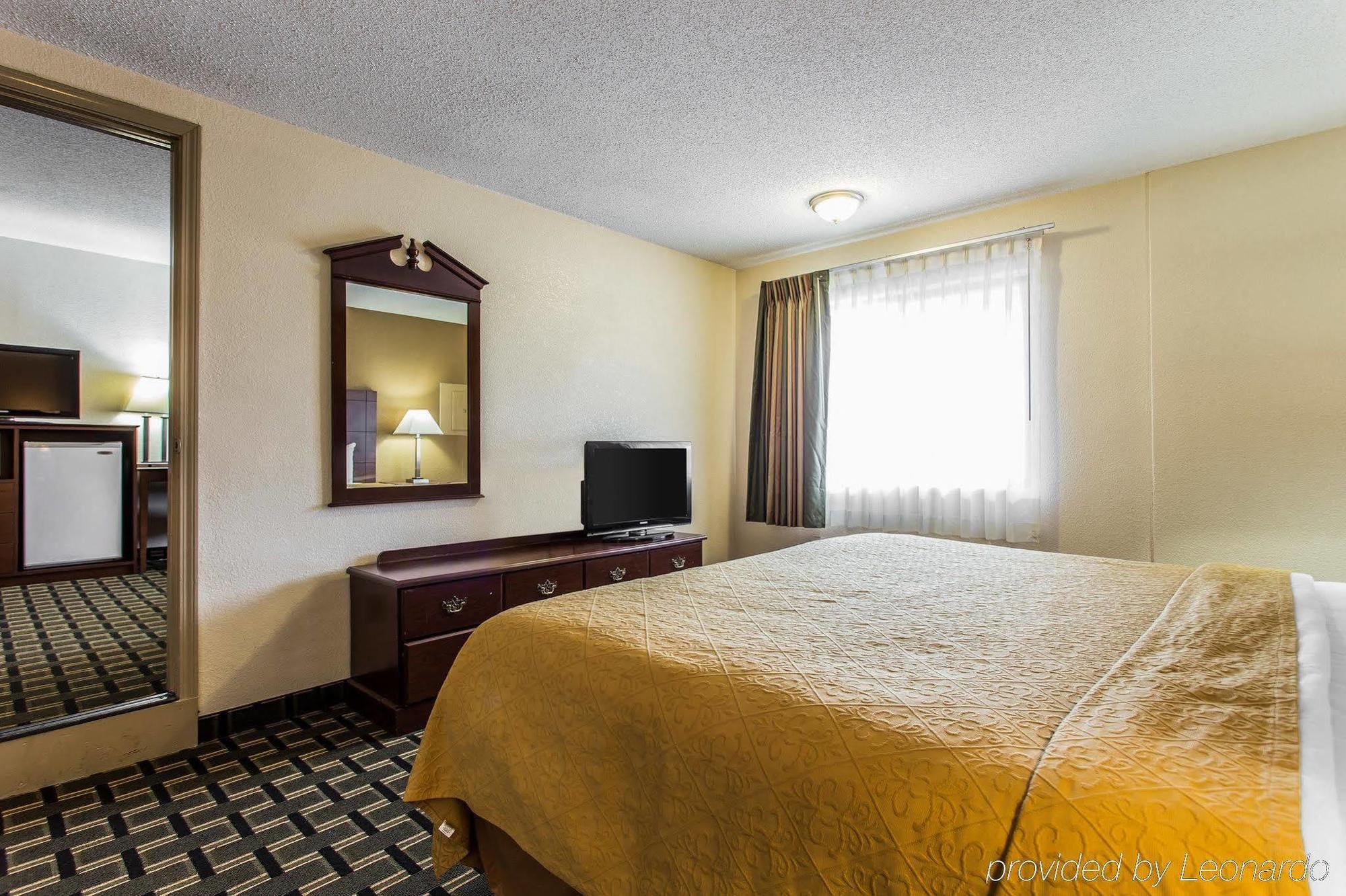 Quality Inn & Suites Morrow Atlanta South Buitenkant foto
