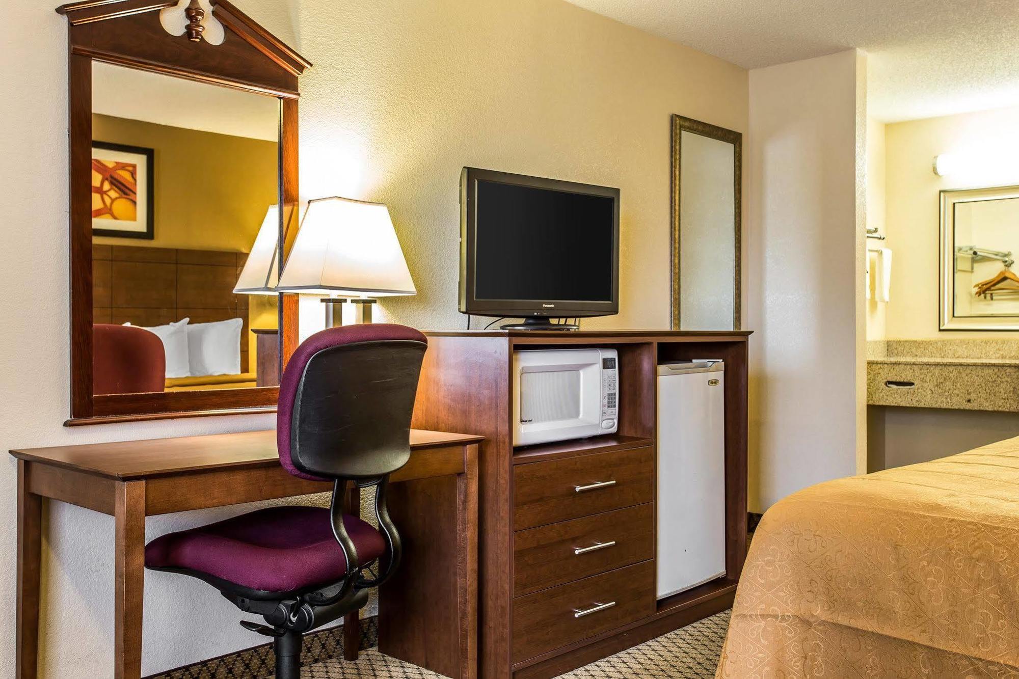 Quality Inn & Suites Morrow Atlanta South Buitenkant foto